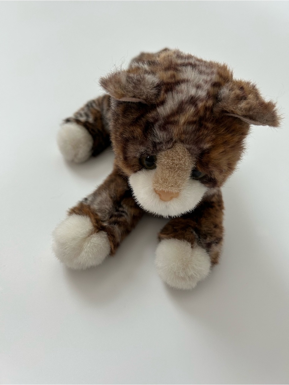 Douglas Cuddle Cosmo Tortoiseshell Plush Cat Realistic Soft Retired Vintage 12”